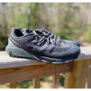Men’s Merrell black grey shoes
